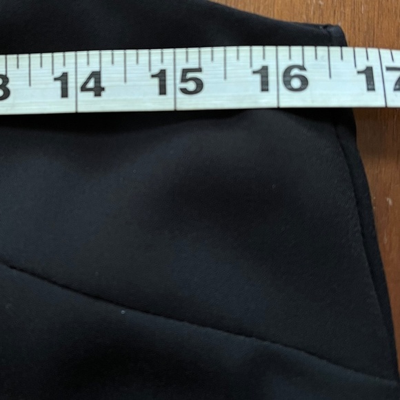 Gianni Bini HOLIDAY Dress Womens Size XS Black COCKTAIL Dress Gold Accent Flowy - Picture 8 of 10